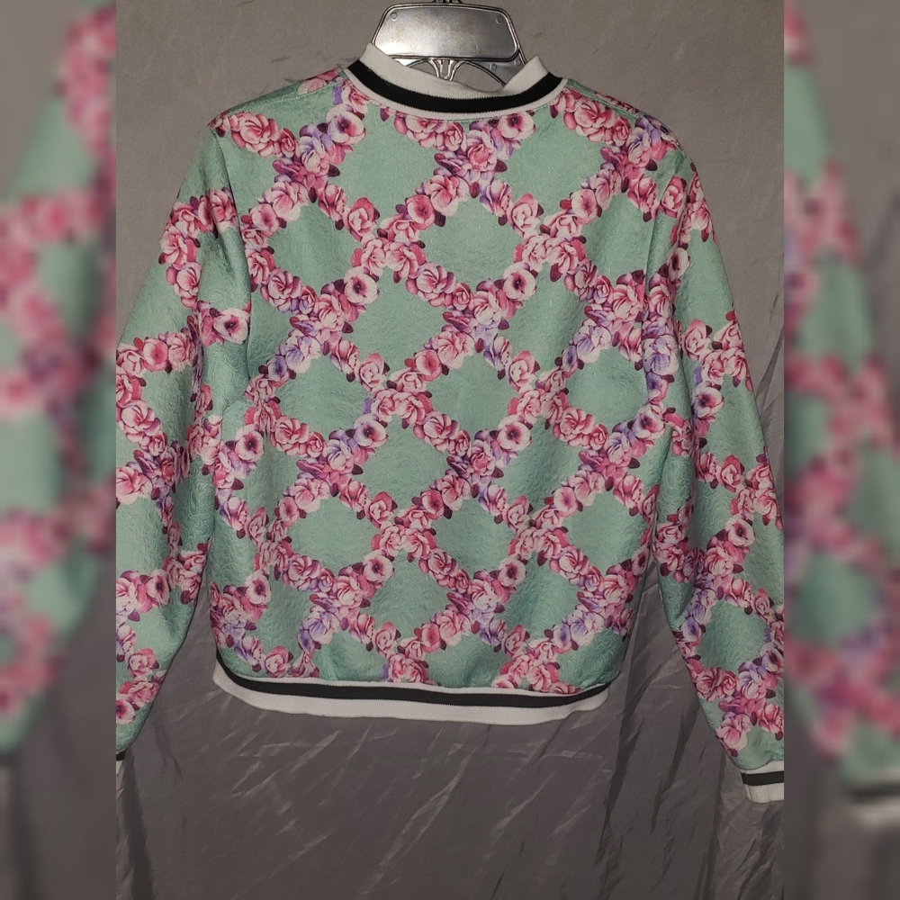 Jacket - Picture 2 of 4